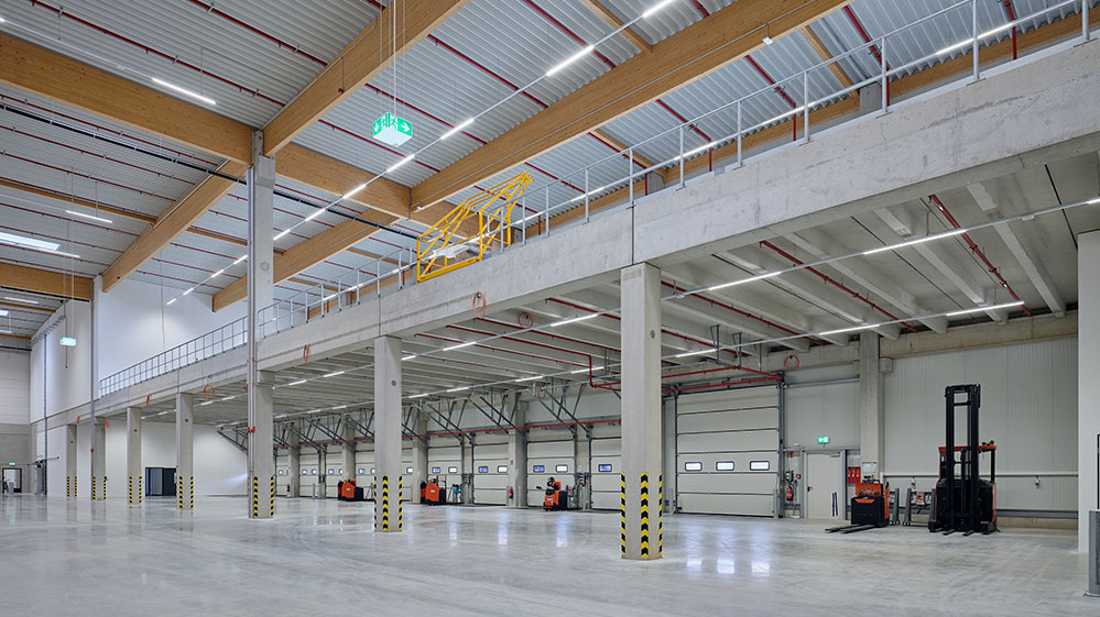 Logistik Campus Düren Rolltore Mezzanine